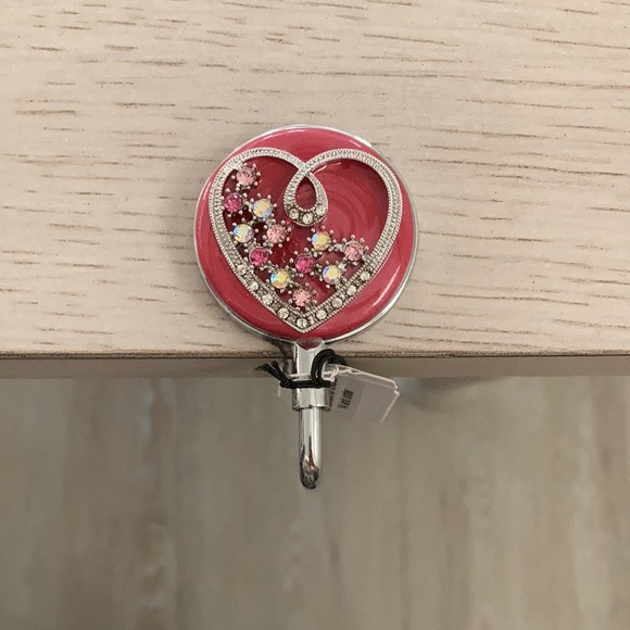 Spring Street “Heart” Handbag Holder NWT - Picture 2 of 3